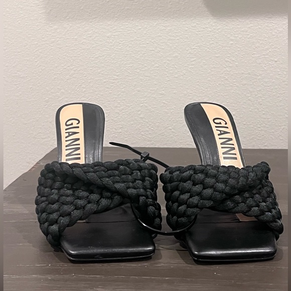 Gianna Bini Heels - Size 7 - Picture 2 of 2